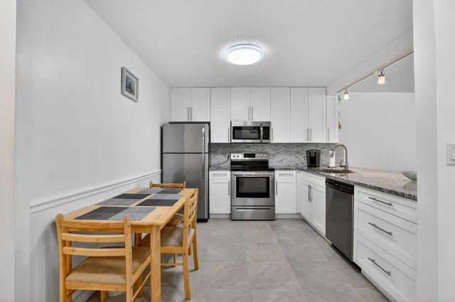  Unit 5 photo 6