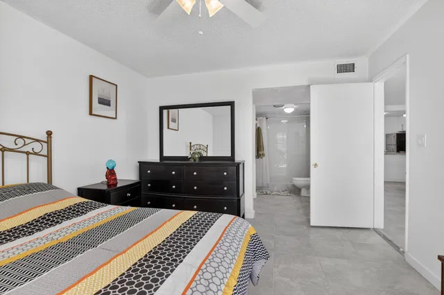  Unit 5 photo 18