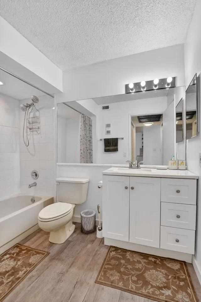  Unit 5 photo 27