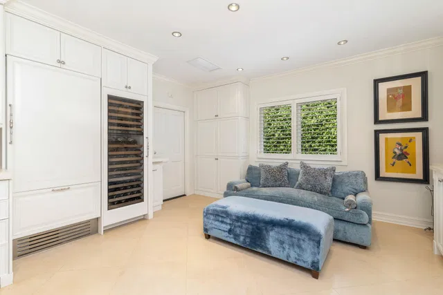 Residence photo 17