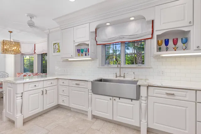  Residence photo 11