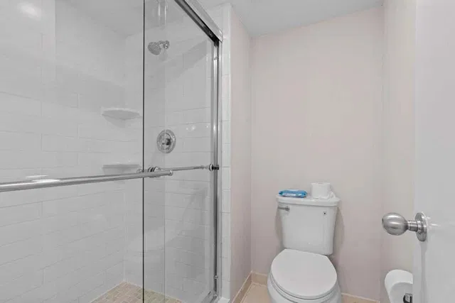  Unit 506 photo 16