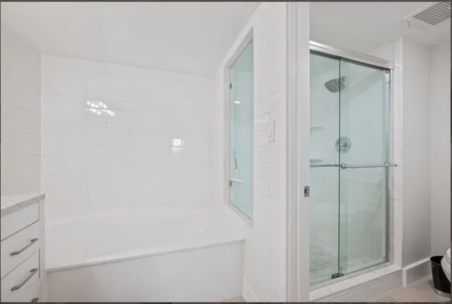  Unit 506 photo 18