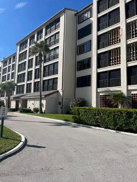  Unit 506 photo 24