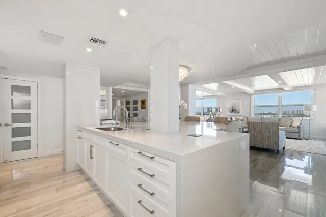 2295 S Ocean Palm Beach Unit 625 photo 9