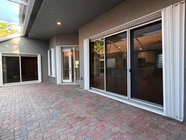 Residence photo 19