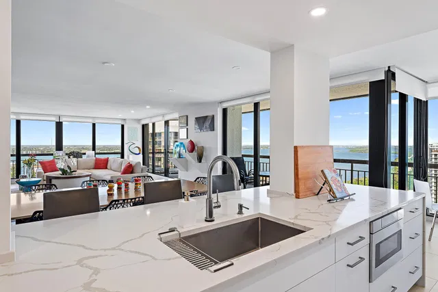 4000 N Ocean Singer Island Unit 2503 photo 6