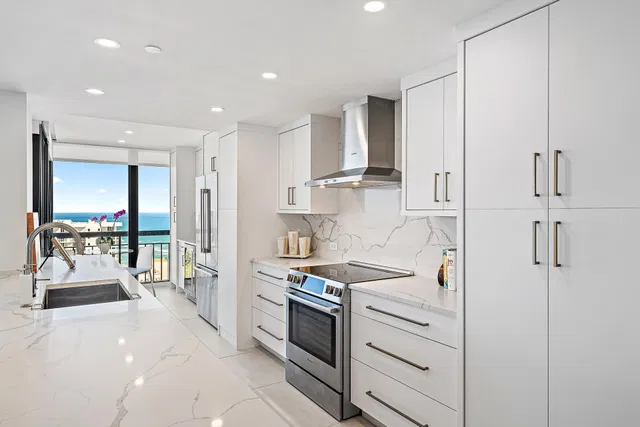 4000 N Ocean Singer Island Unit 2503 photo 9