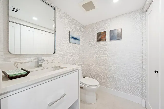 4000 N Ocean Singer Island Unit 2503 photo 23