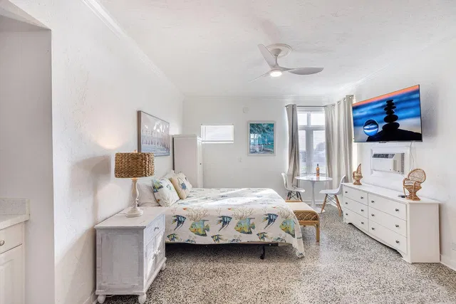 Residence photo 3