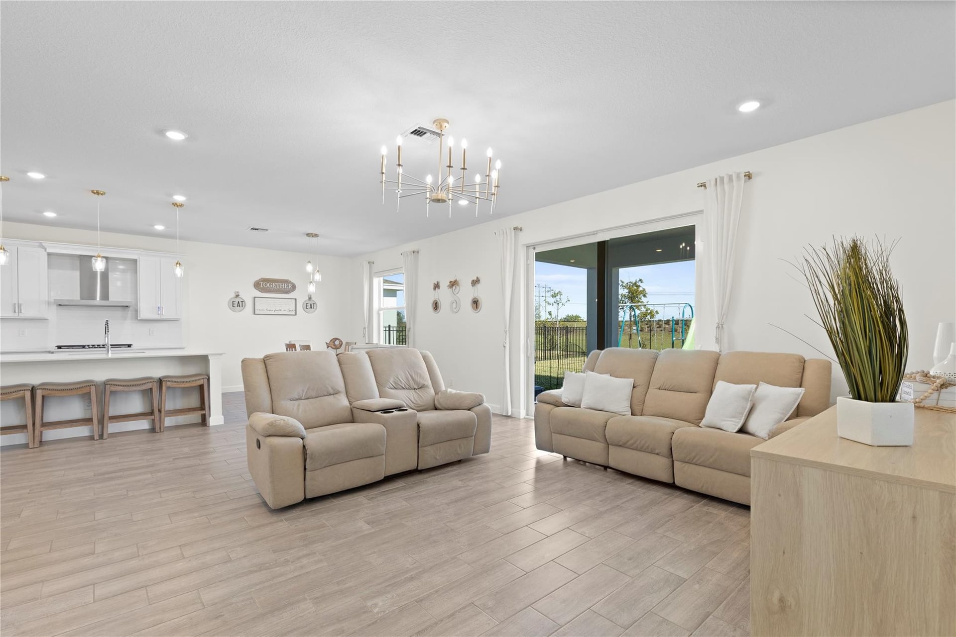 Residence photo 5