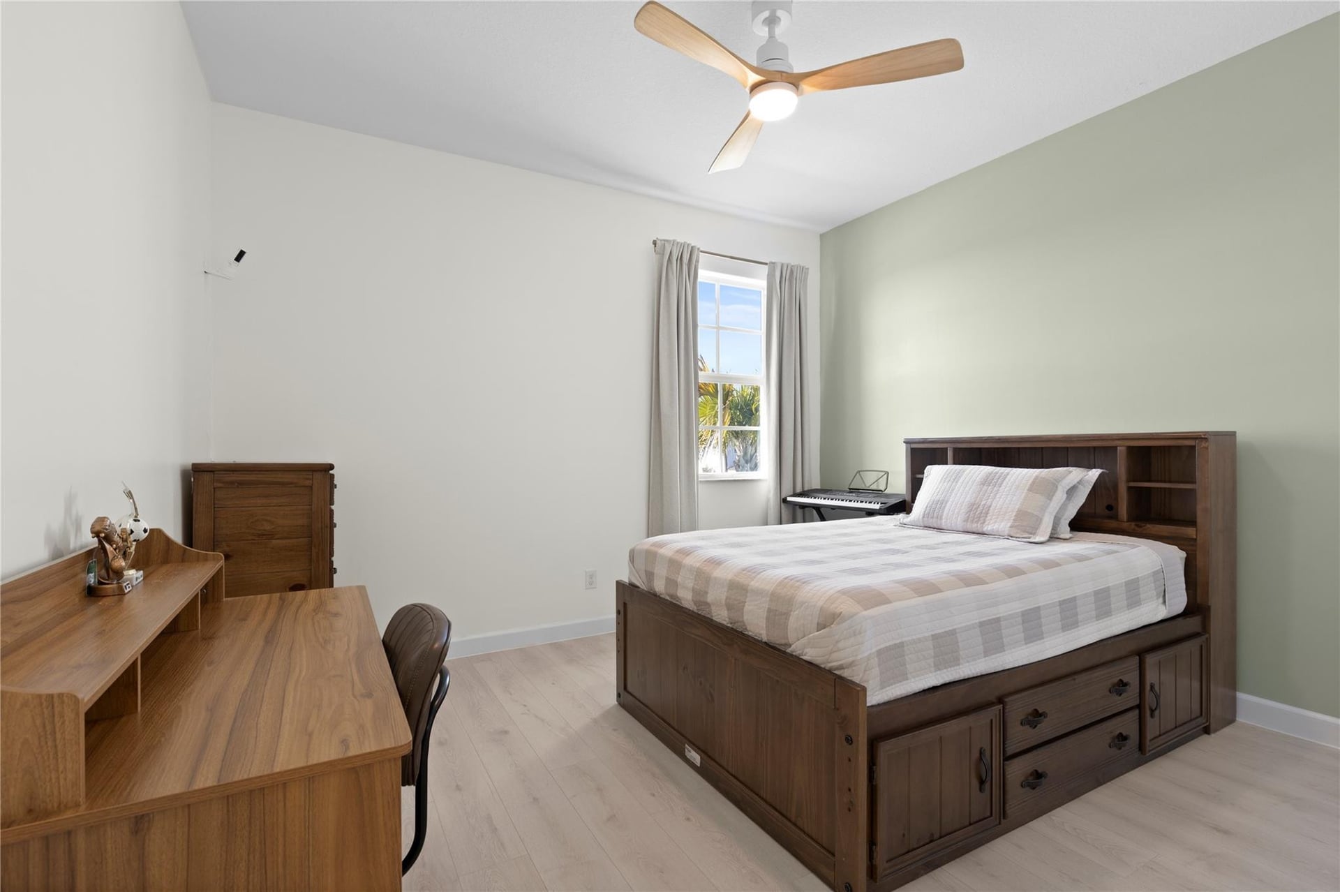 Residence photo 30