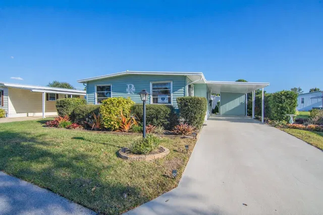 Residence photo 2