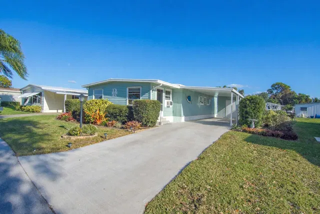 Residence photo 3