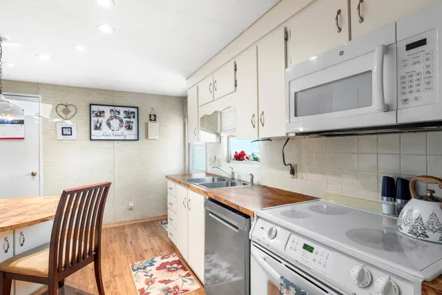 Residence photo 8