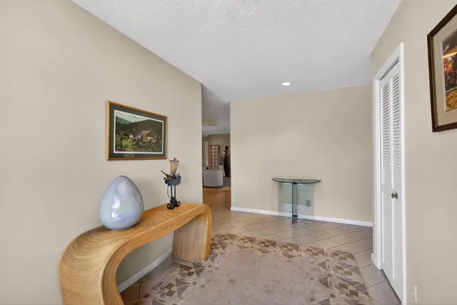 Eastpointe Country Club Residence photo 6