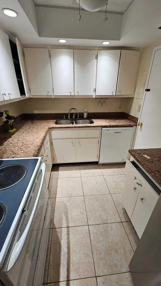 2600 N Flagler Unit 705 photo 12