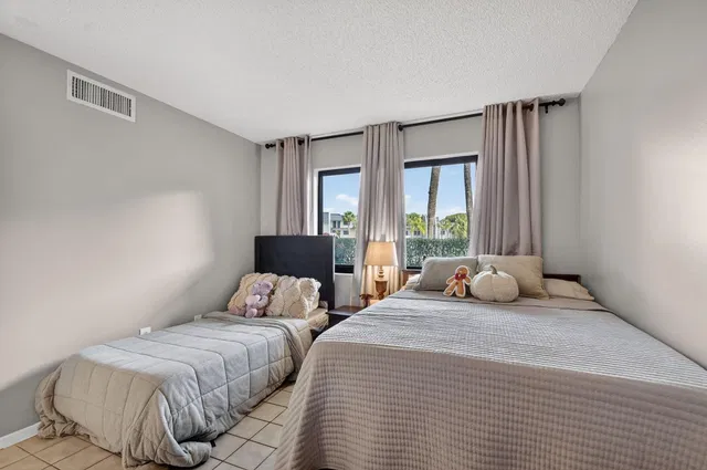 Unit 106 photo 24