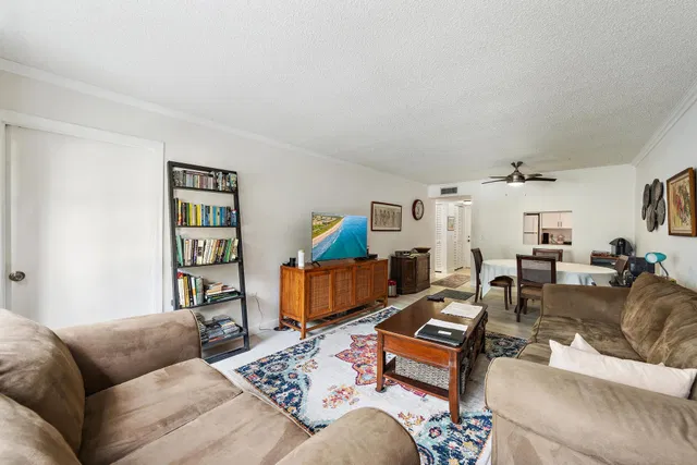 Unit 207 photo 2
