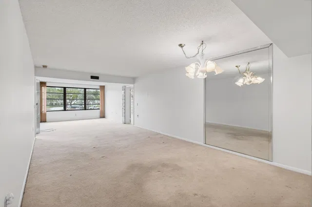 Unit 205 photo 10