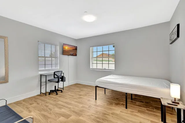 Residence photo 6