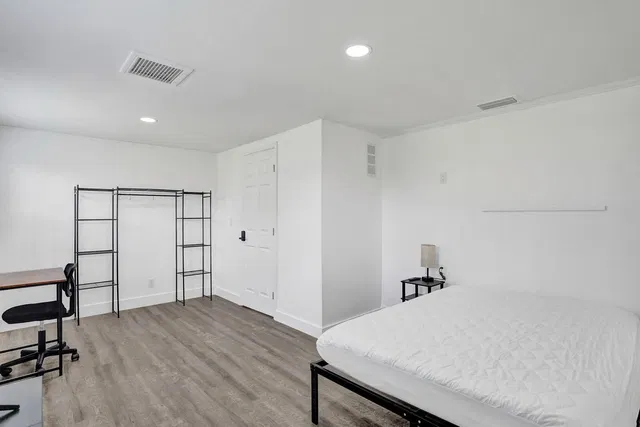 Residence photo 24