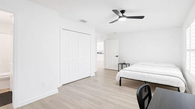 Residence photo 63