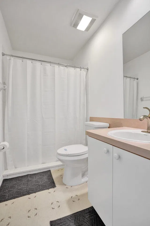 Residence photo 66