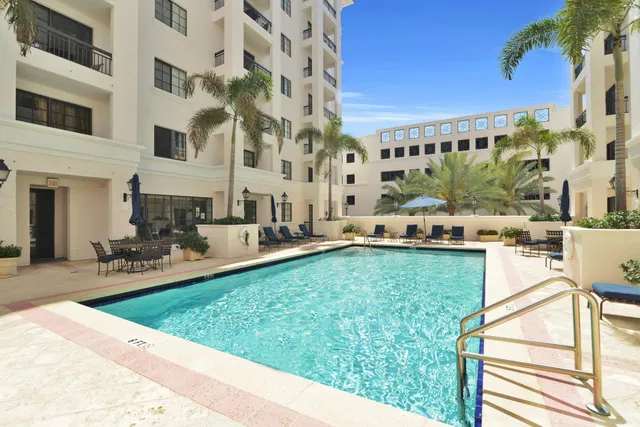 233 S Federal Boca Unit 421 photo 24
