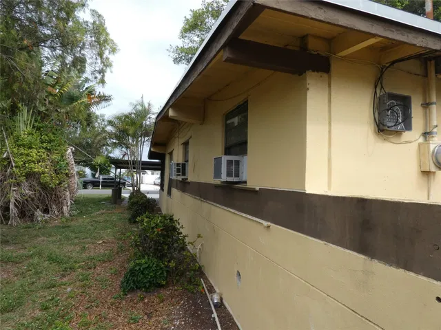 Residence photo 4