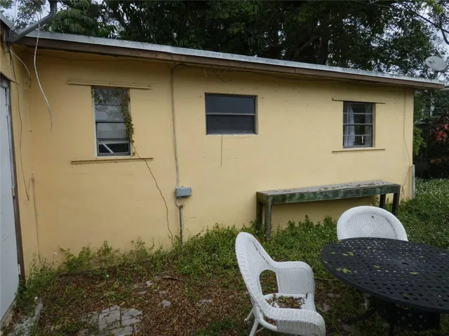 Residence photo 5