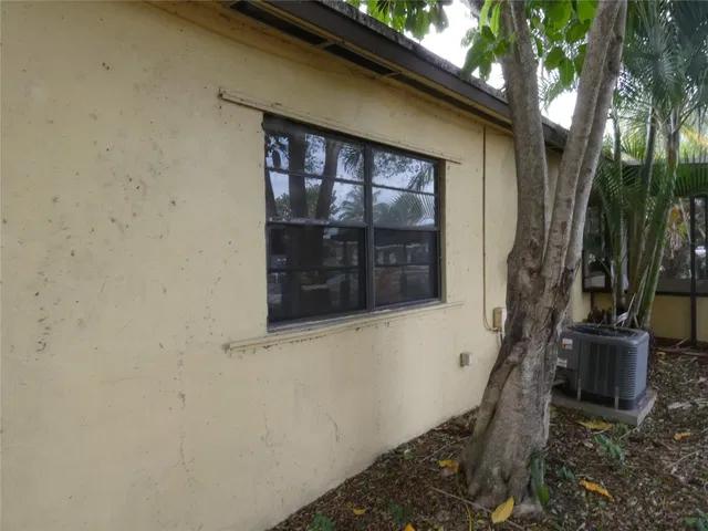 Residence photo 6