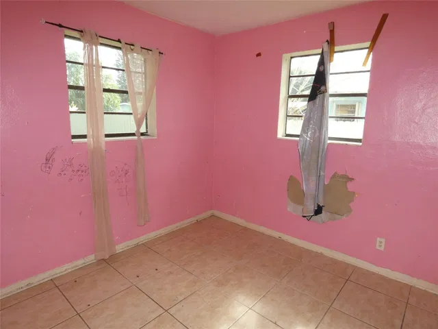 Residence photo 11