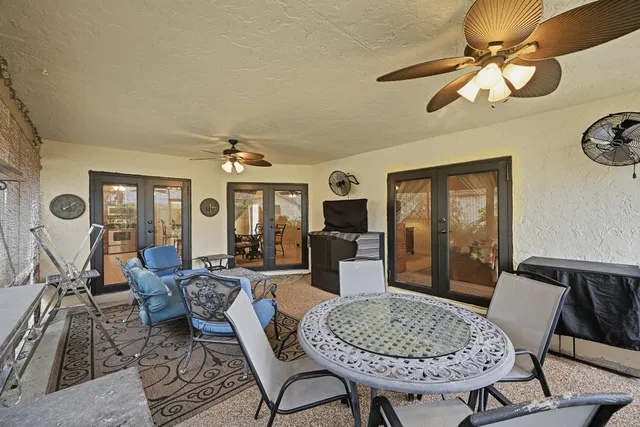 Residence photo 29