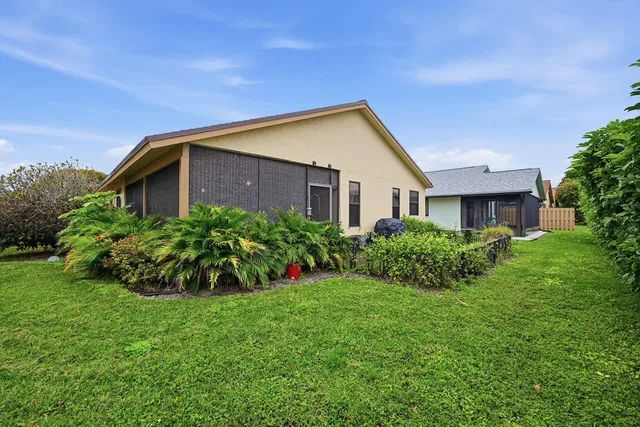 Residence photo 31