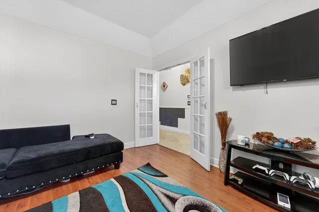 Residence photo 11