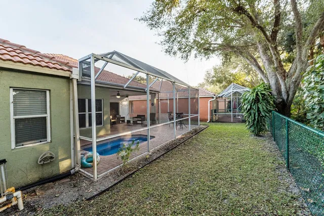 Residence photo 24