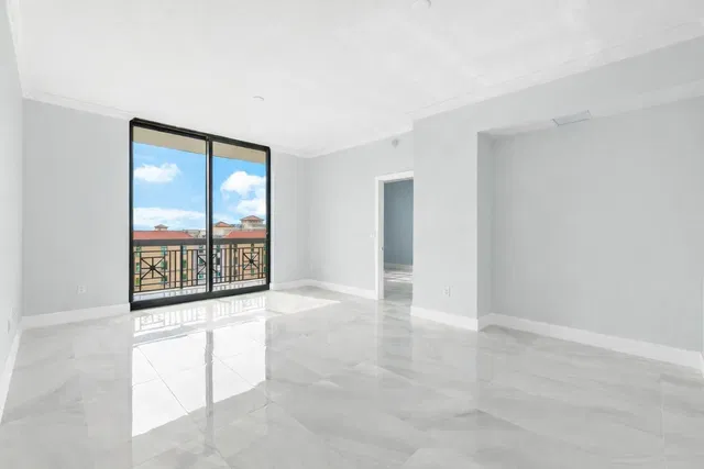 One City Plaza Unit 702 photo 10
