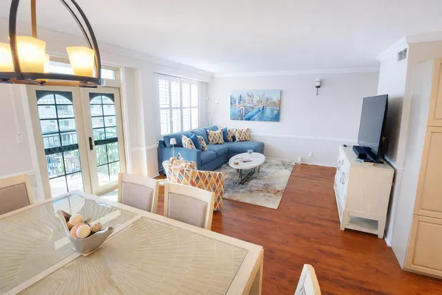 Unit 3020 photo 6