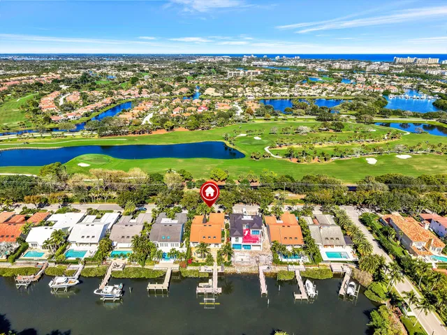 Admirals Cove Residence photo 5
