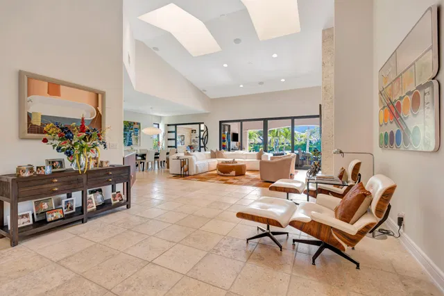 Admirals Cove Residence photo 9