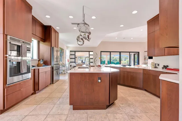 Admirals Cove Residence photo 15
