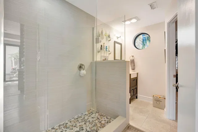 Admirals Cove Residence photo 29