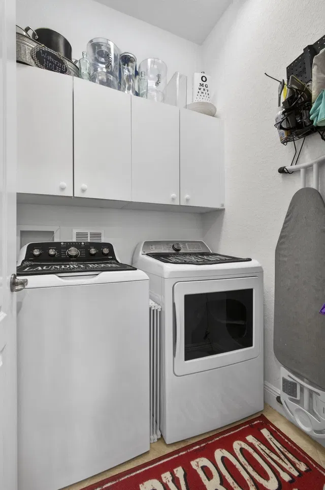 Residence photo 12