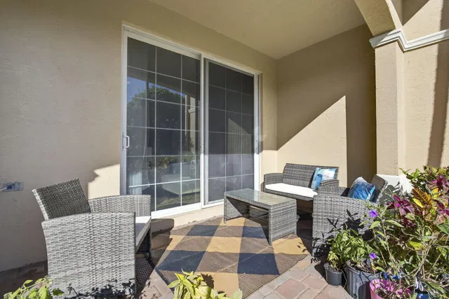 Residence photo 36