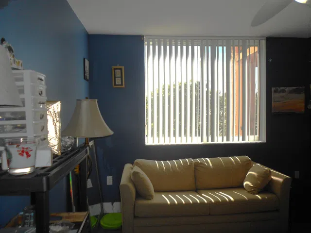 Unit 304 photo 11