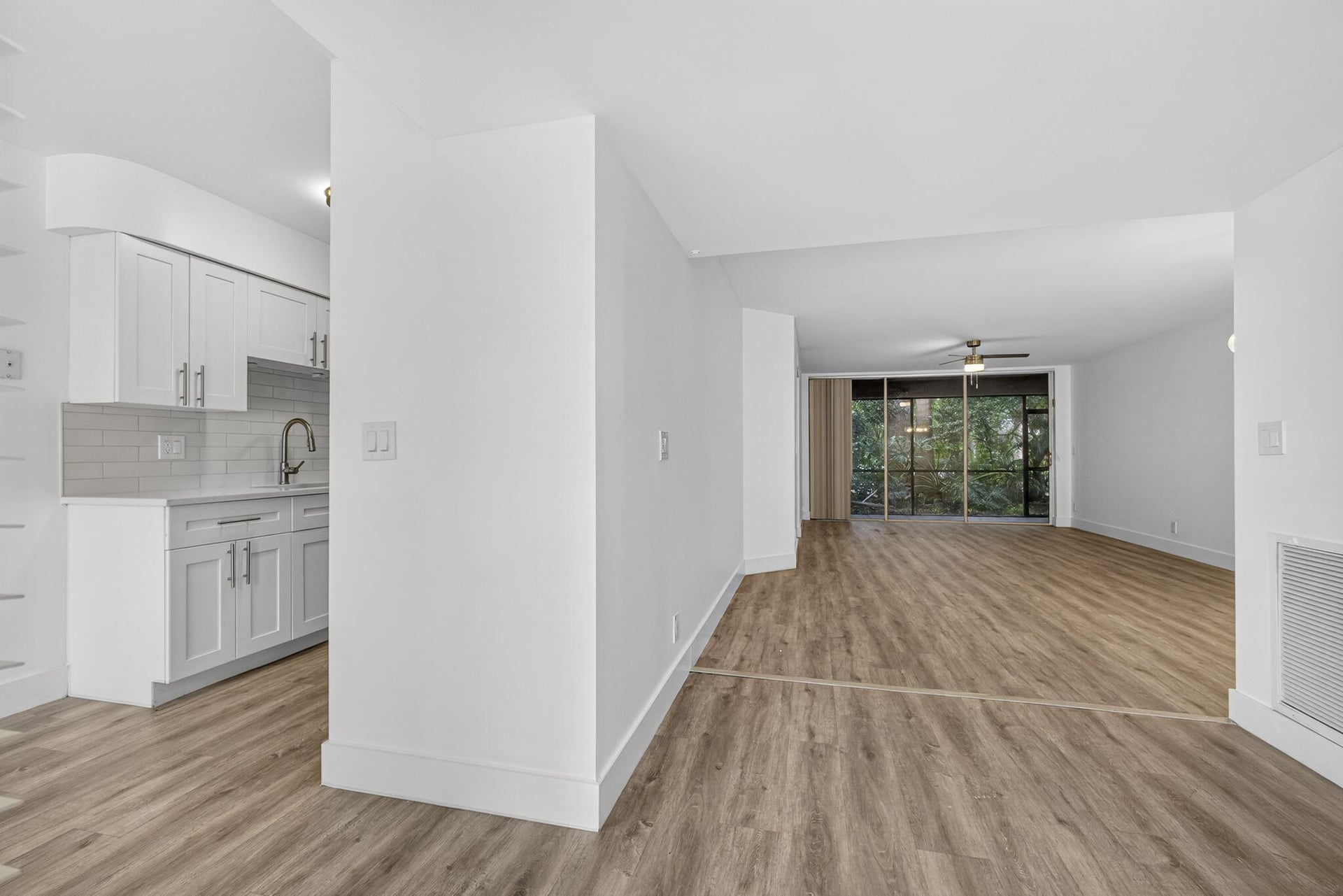 Unit 103 photo 7
