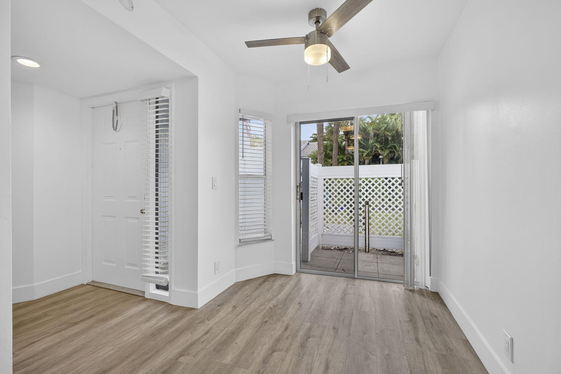 Unit 103 photo 12