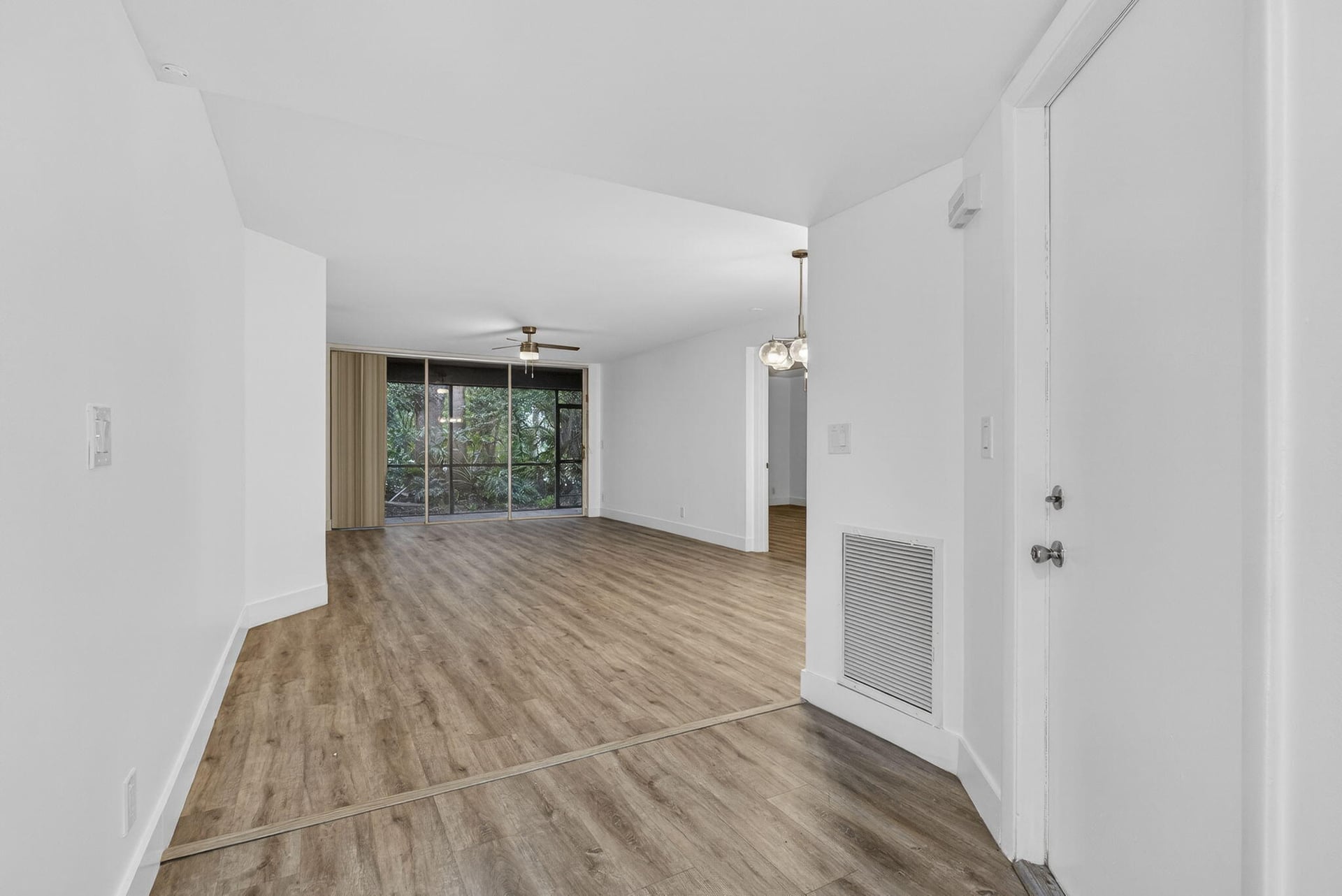 Unit 103 photo 14