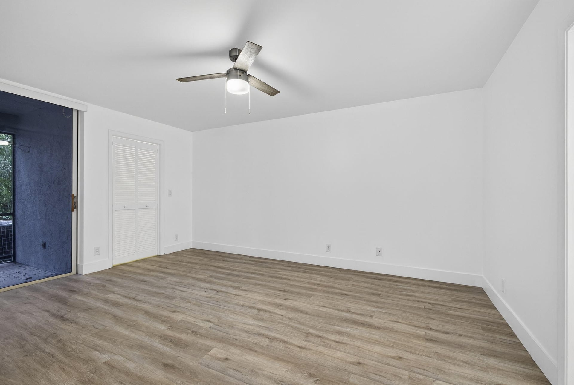 Unit 103 photo 21